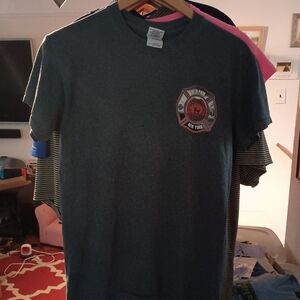 FDNY fire fighter t shirt size S Suffolk Deer park NY